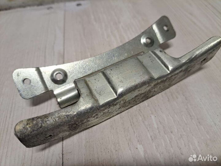 Петля люка стиральной машины Аристон 075325