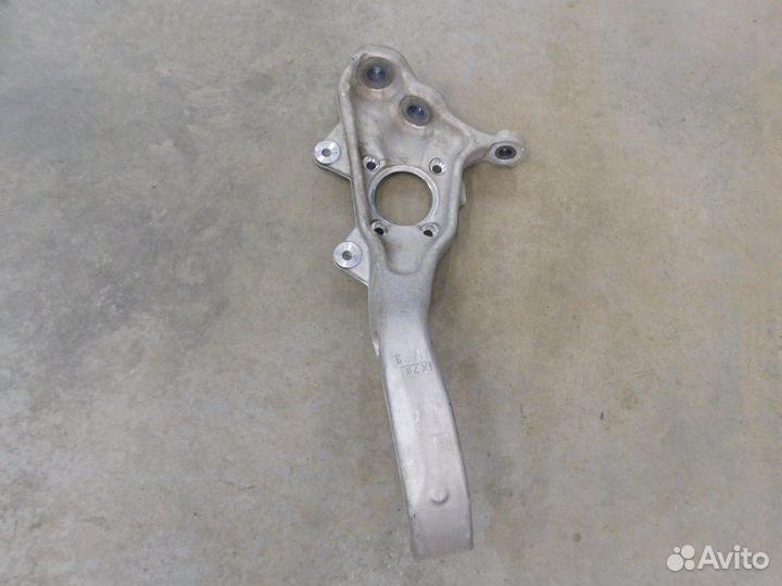 Цапфа/кулак поворотный передний правый BMW X5