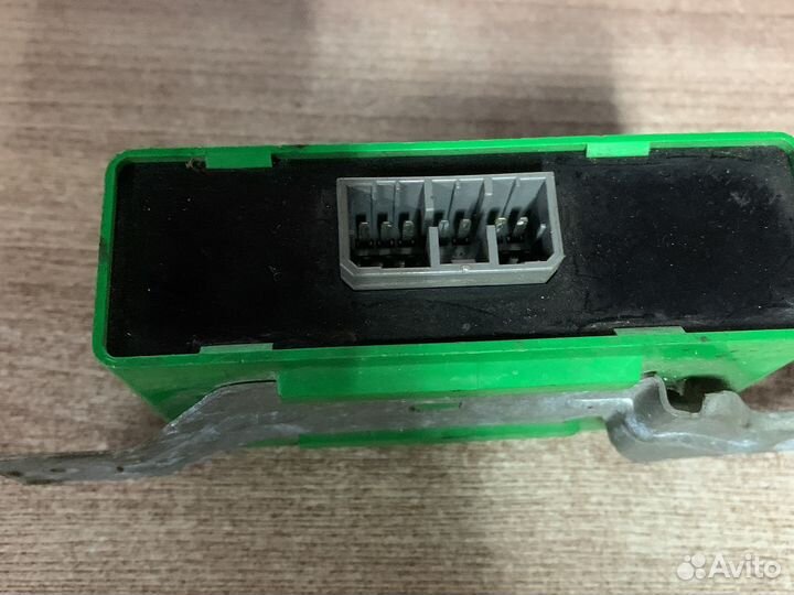 Блок управления центральным замком Honda