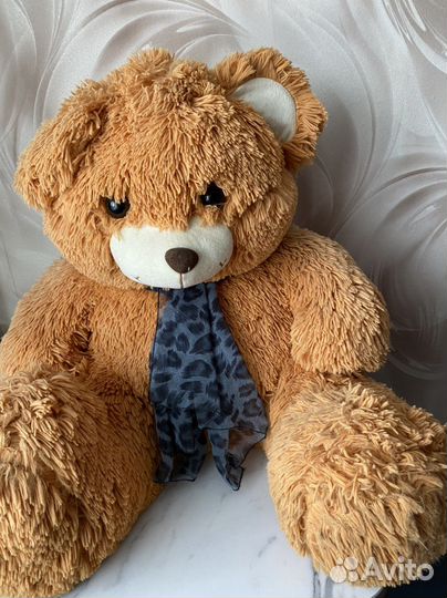 Плюшевый медведь