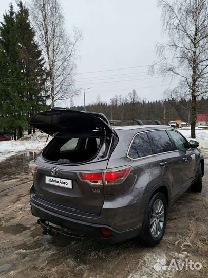 Toyota Highlander 3.5 AT, 2015, 339 316 км