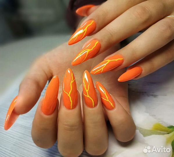 Маникюр, педикюр, наращивание ногтей и ресниц