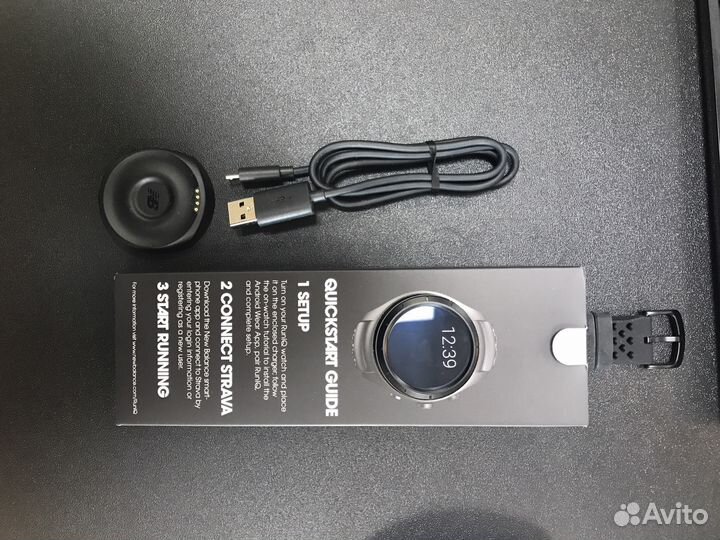 Умные часы New Balance RunIQ для бега