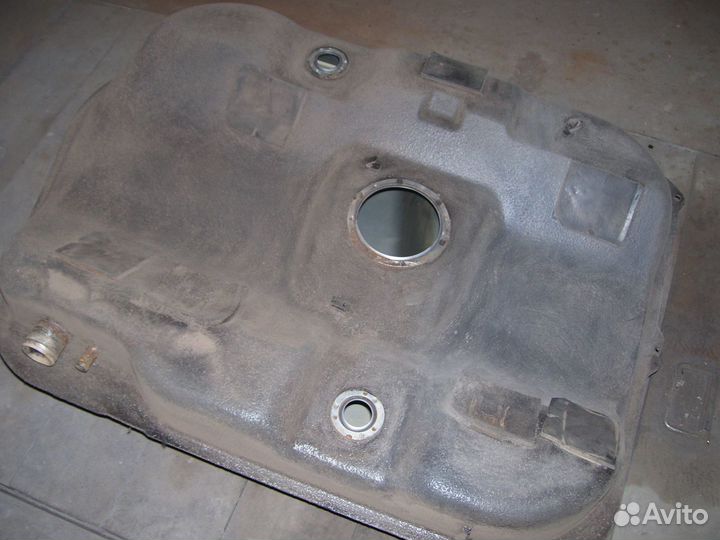 Киа спектра Бак топливный