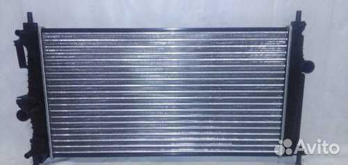 Форд Фокус 2 Мазда 3 радиатор охлаждения