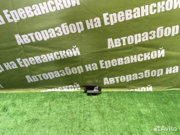 Ручка двери внутренняя передняя правая Ford Focus