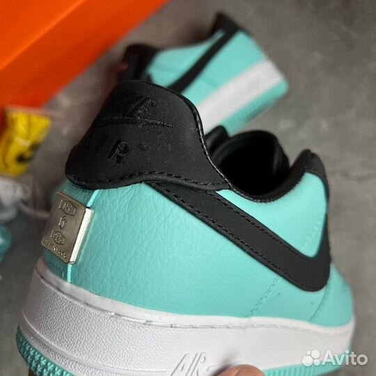 Кроссовки Nike Air Force 1 Low Tiffany & Co