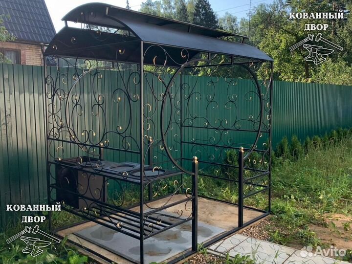 Мангал с крышей и печкой