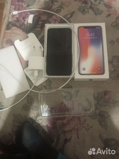 iPhone X, 256 ГБ