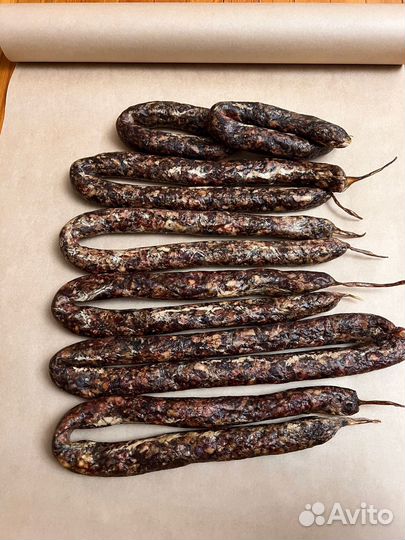 Горное сушеное мясо и колбаса