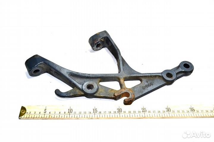 Кронштейн ящика аккумулятора scania G-series (01.0