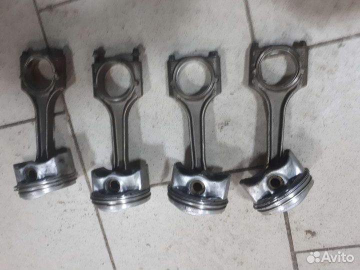 Поршня с шатунами tsi 1.8