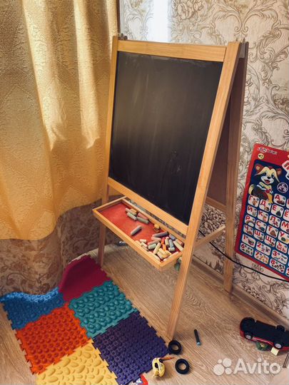 Мольберт Мола