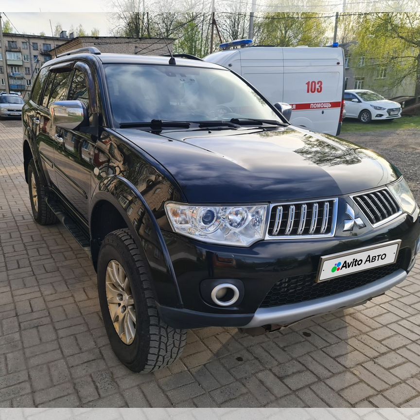 Купить Mitsubishi Pajero Sport, дизель от 680 000 ₽ в
