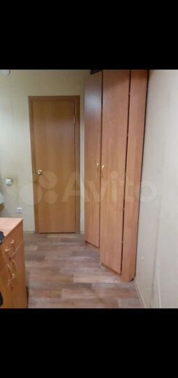 4-к. квартира, 58 м², 1/3 эт.