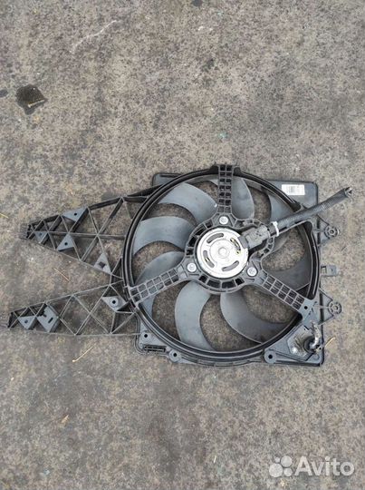 Вентилятор охлаждения Фиат Гранде Пунто