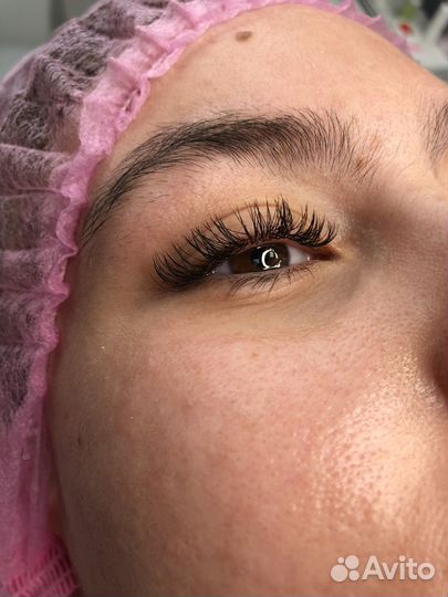 Наращивание ресниц модель