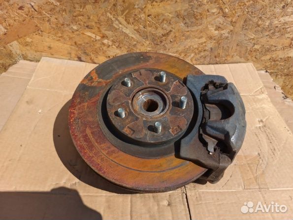 Поворотный кулак Outlander 3 Аутлендер 3 сапфа