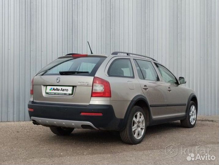 Skoda Octavia 1.8 МТ, 2011, 208 000 км