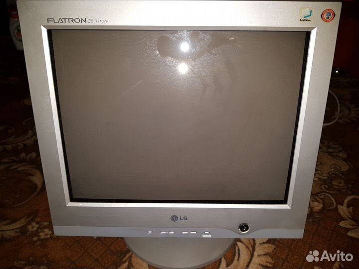 Монитор LG flatron ez T710PH