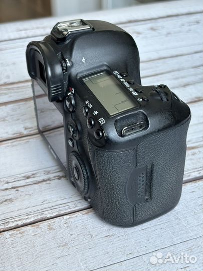 Canon 5D mark III body