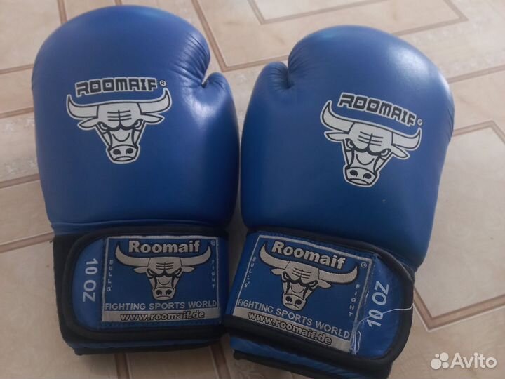 Боксерские перчатки 10 oz бу