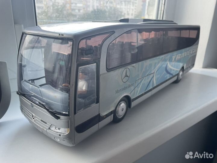 Игрушка автобус