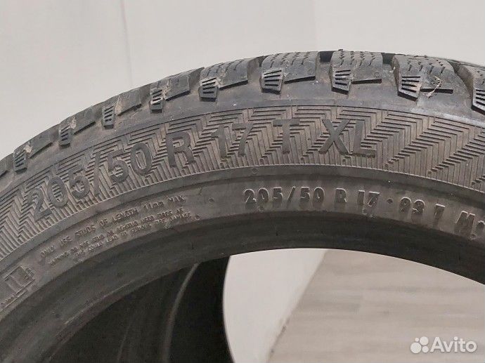 Gislaved Nord Frost 200 205/50 R17 93T