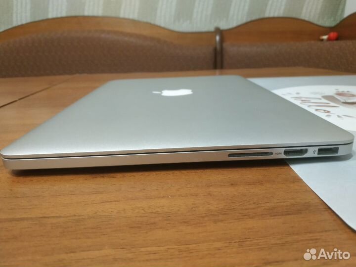 Продам Apple MacBook 13 2016 года на 128gb