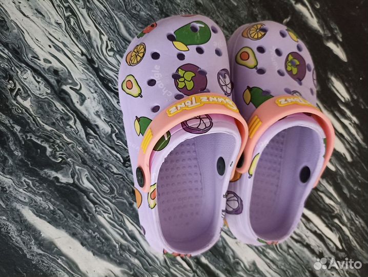 Обувь crocs для девочек. Размер: 28