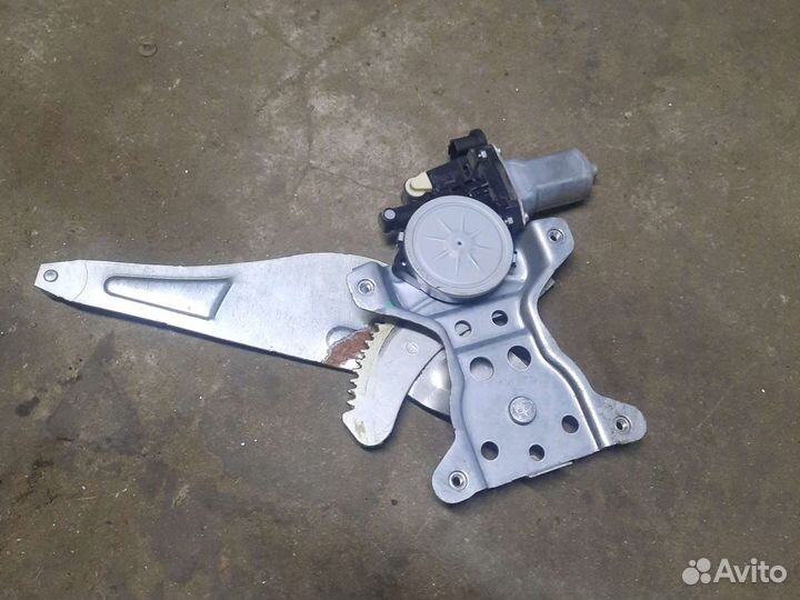 Задний правый стеклоподъёмник suzuki sx4