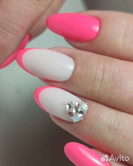 Маникюр с покрытием гель-лаком