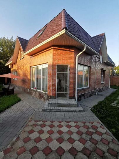 Дом 220 м² на участке 9 сот.