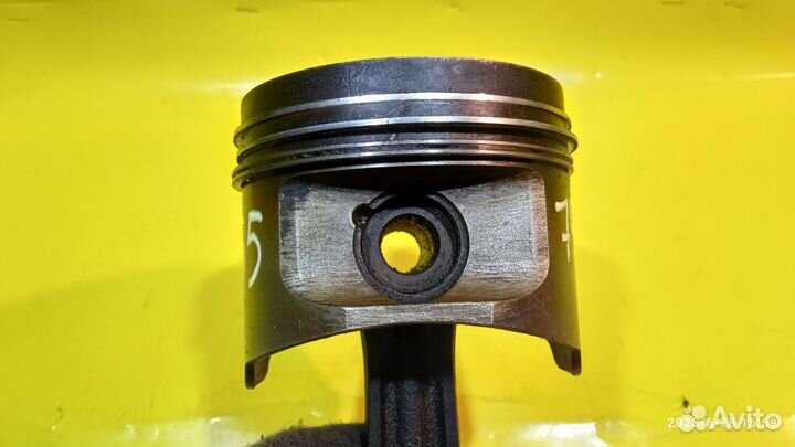 Поршень для Mercedes-Benz W124