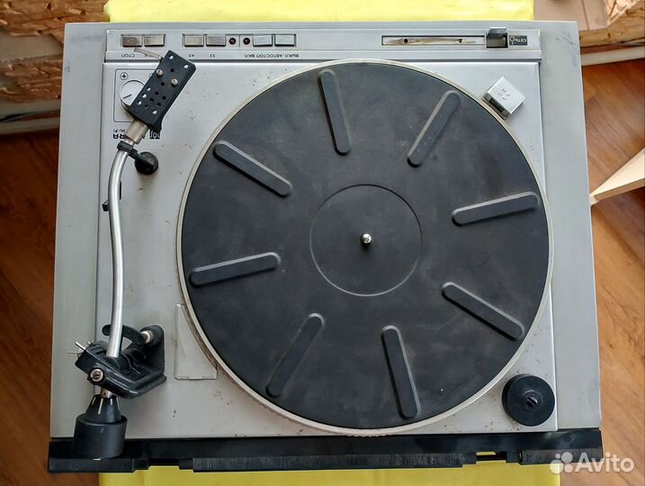 Проигрыватель пластинок Вега-эп-110 СССР