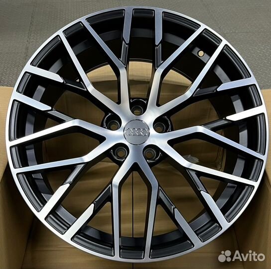 Диски на Ауди Audi Q8 R22