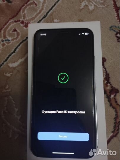 iPhone X, 64 ГБ