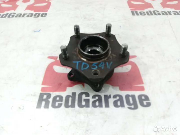 Ступица передняя левая Suzuki Grand Vitara TD54V