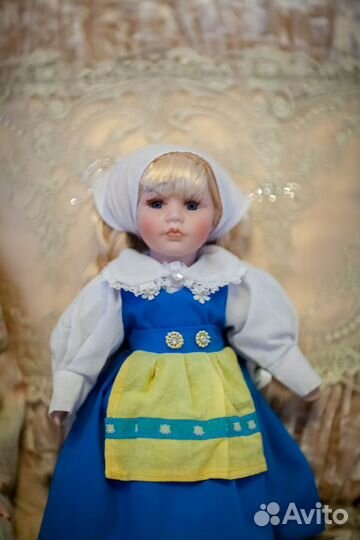 Винтажная кукла