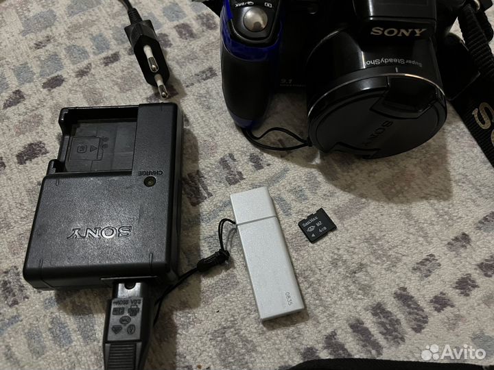 Фотоаппарат Sony Cyber shot DSC H50