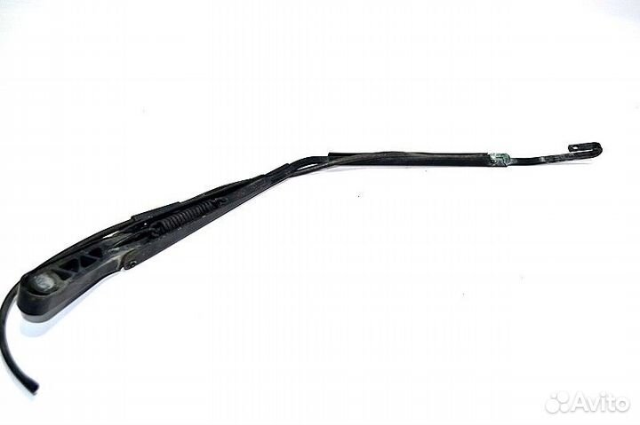 Поводок/Дворникодержатель лобовое стекло, левый DA