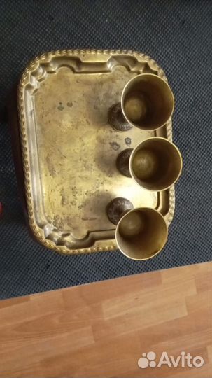 Кружки, рюмки, поднос Индия