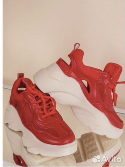 Кроссовки летние 38