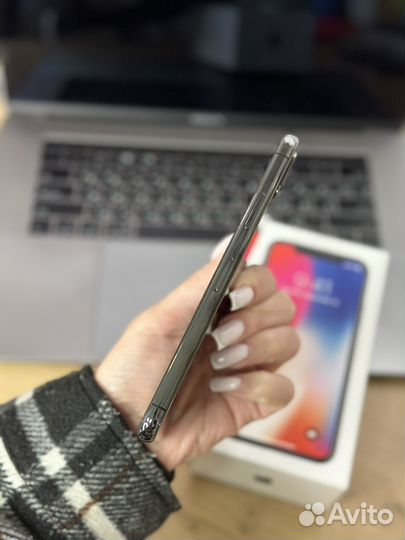 iPhone X, 256 ГБ