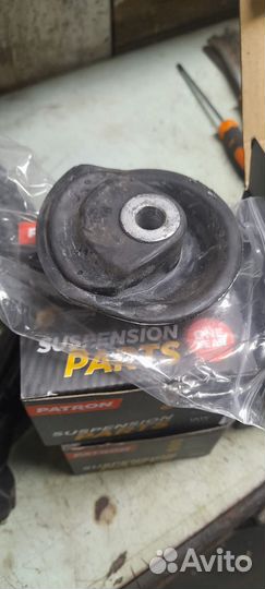 Сайлентблок балки Passat b4