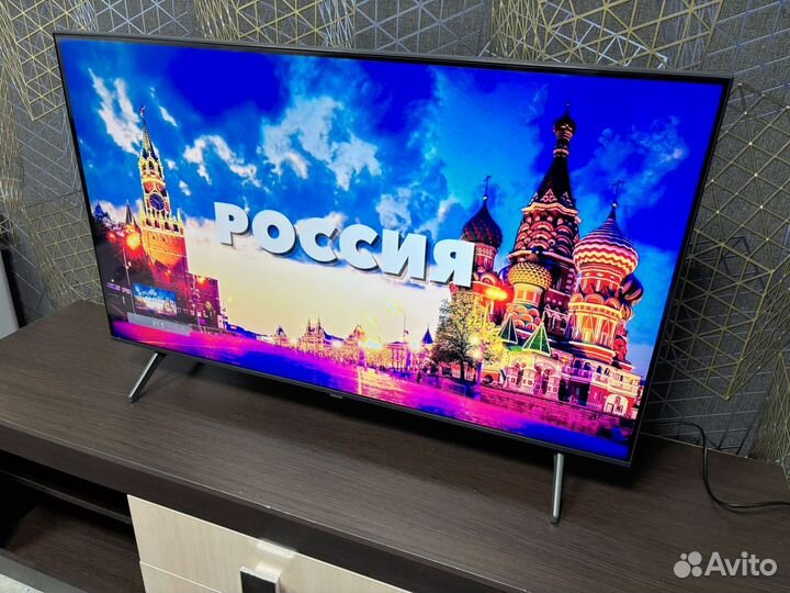 Метровый 4K SMART TV Samsung 109см, Wi-Fi