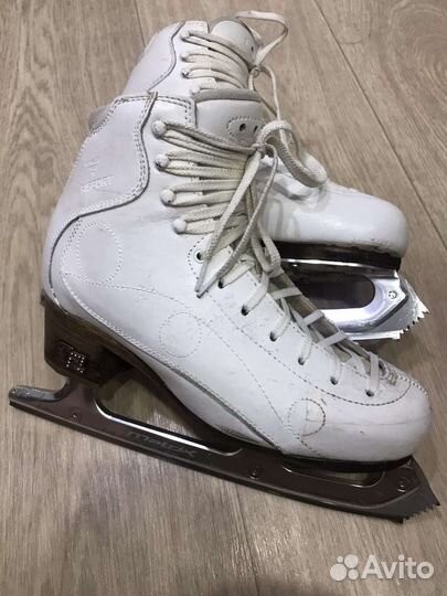 Фигурные коньки risport royal super 245