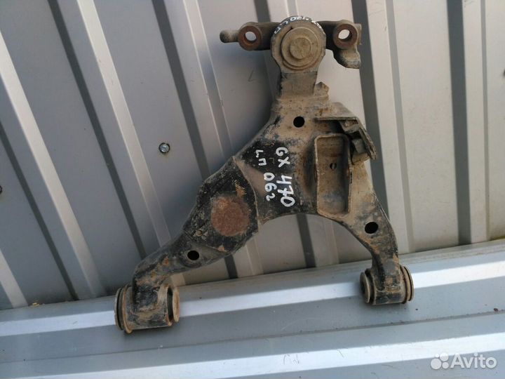 Рычаг передний левый нижний Lexus GX 470