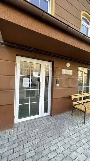 3-к. квартира, 106 м², 1/7 эт.