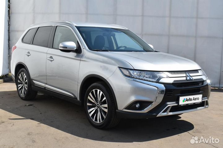 Mitsubishi Outlander 2.0 CVT, 2020, 71 000 км